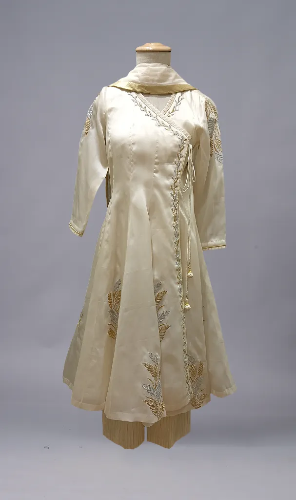 Ivory Gold-silver Angrakha (LN00160)