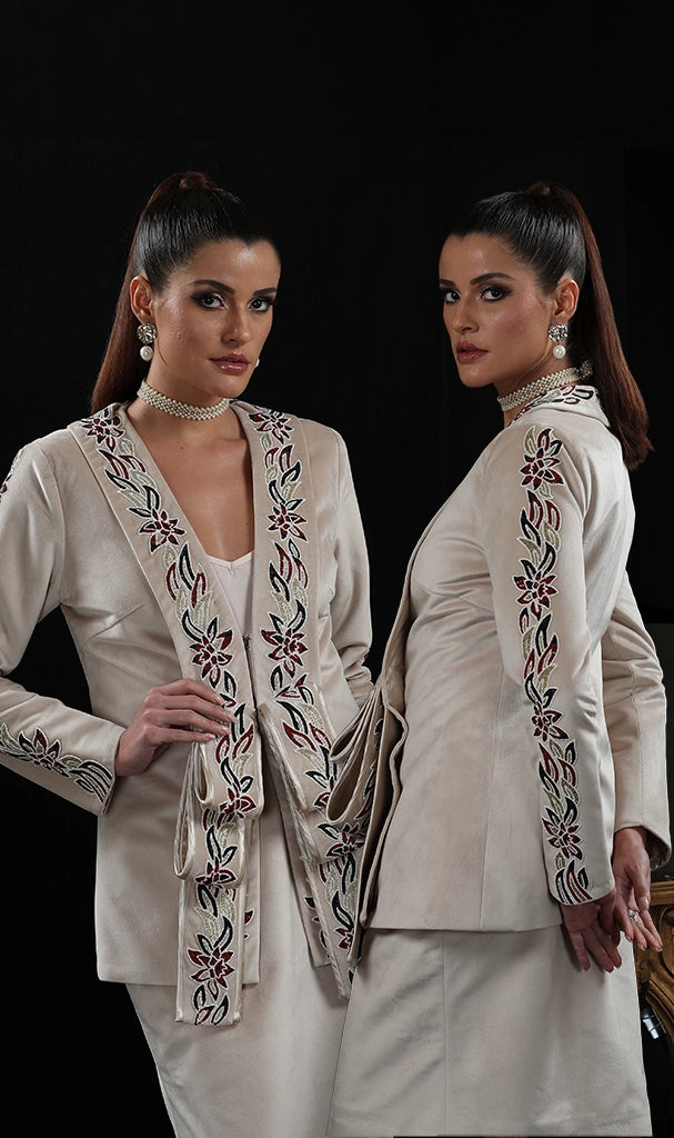 IVORY SKIRT & JACKET (LN0007)